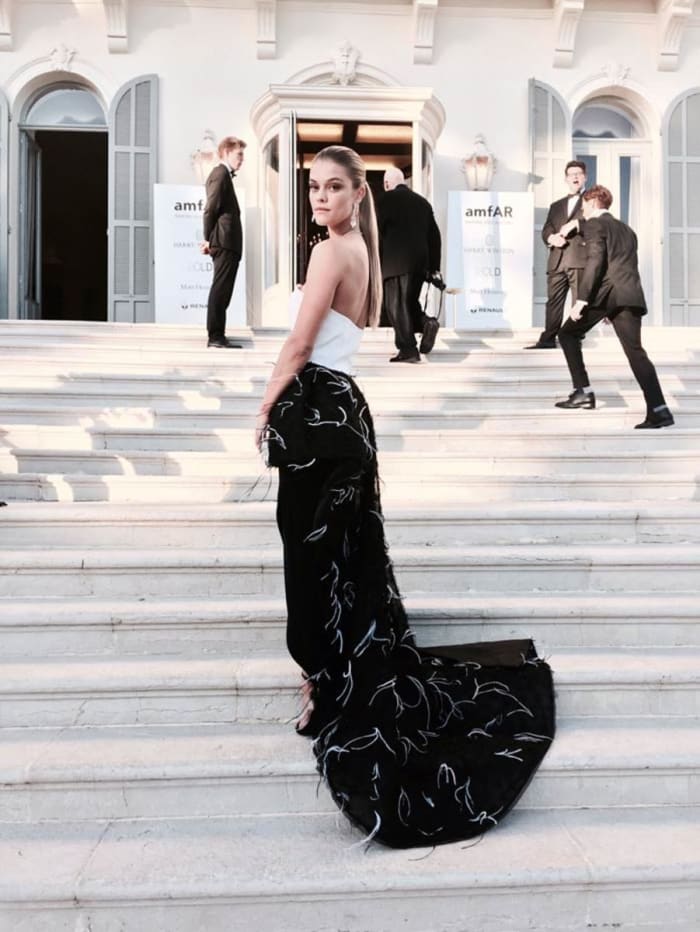 nina-agdal-cannes16.jpg